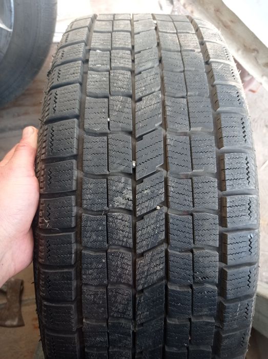 Зимние резины с дисками в отличном состоянии