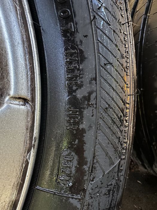 Anvelope Goodyear cu jante aliaj 15