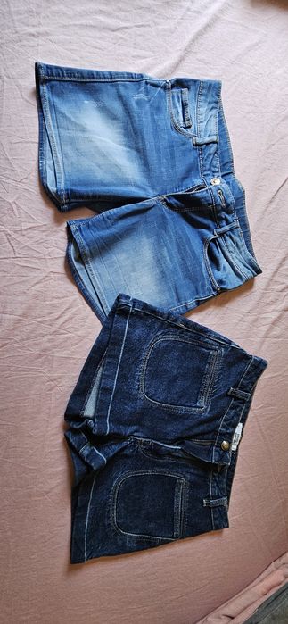 2 pantaloni scurti