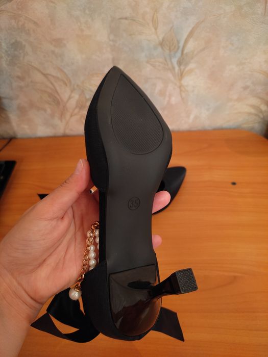 Продам новые туфли