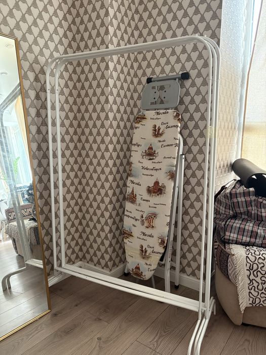 Вешалки гардеробные