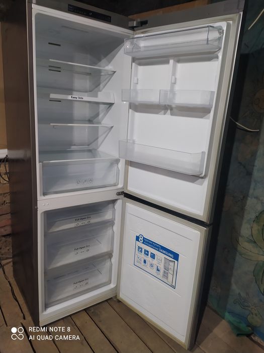 Продам холодильник Samsung