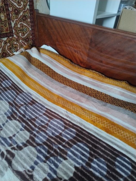 Кровать б/у 90*190 самовывоз