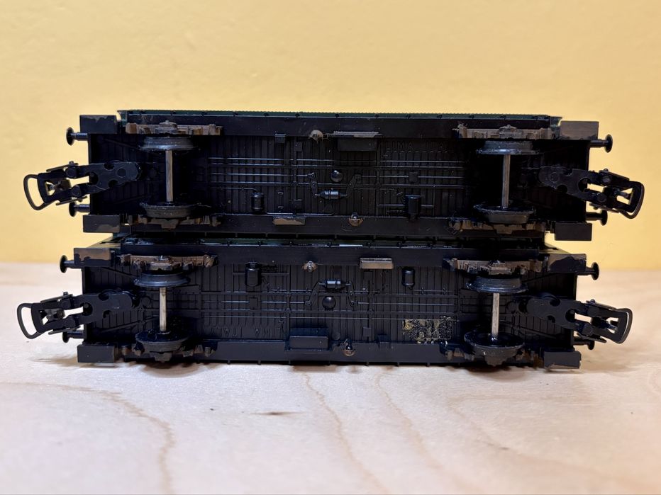 Два пътнически вагона Lima 1-ва и 2-ра класа администрация DB влак, влакче, локомотив