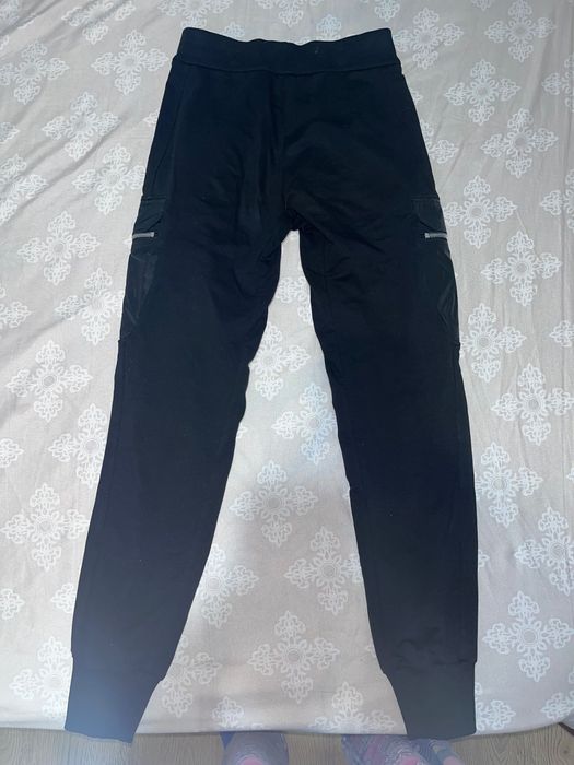 Pantaloni made by society