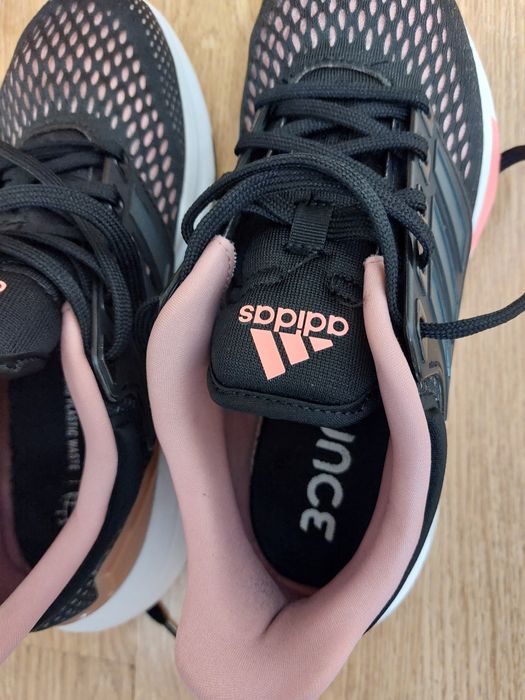 Vand adidasi Adidas