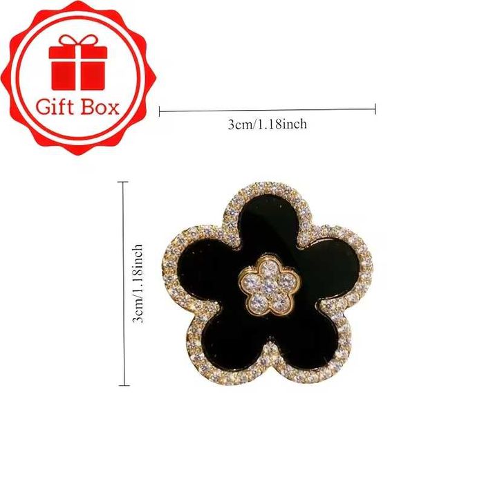 Дамска брошка цвете с камъни