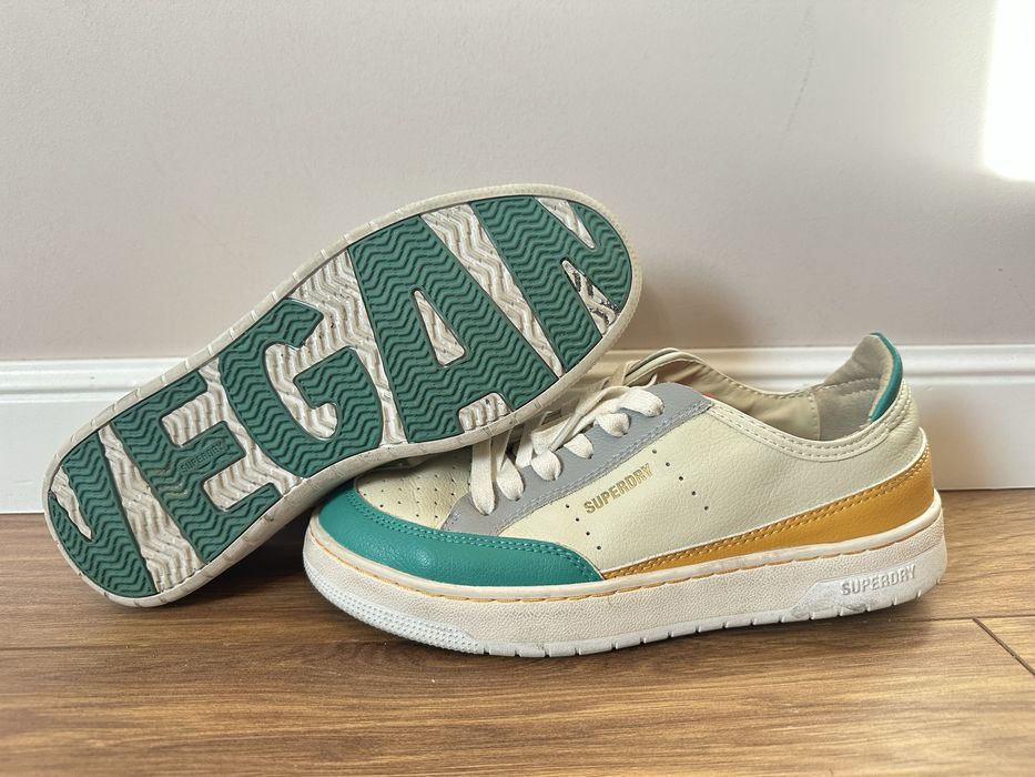 Шарени Маратонки