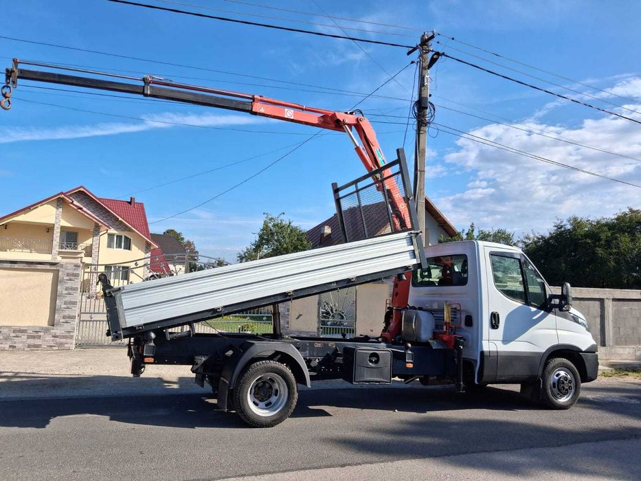 Iveco daily 35C15 cu macara