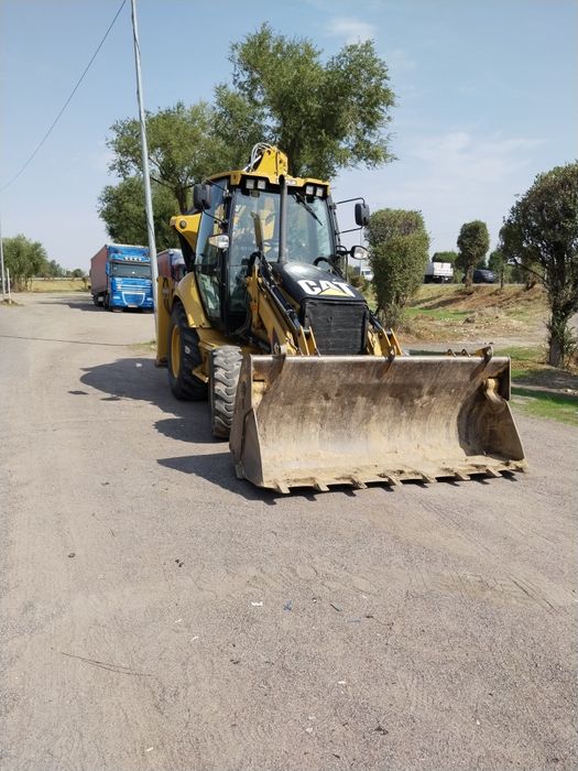 Услуги экскаватора погрузчика 3в1 трактор эксковатор