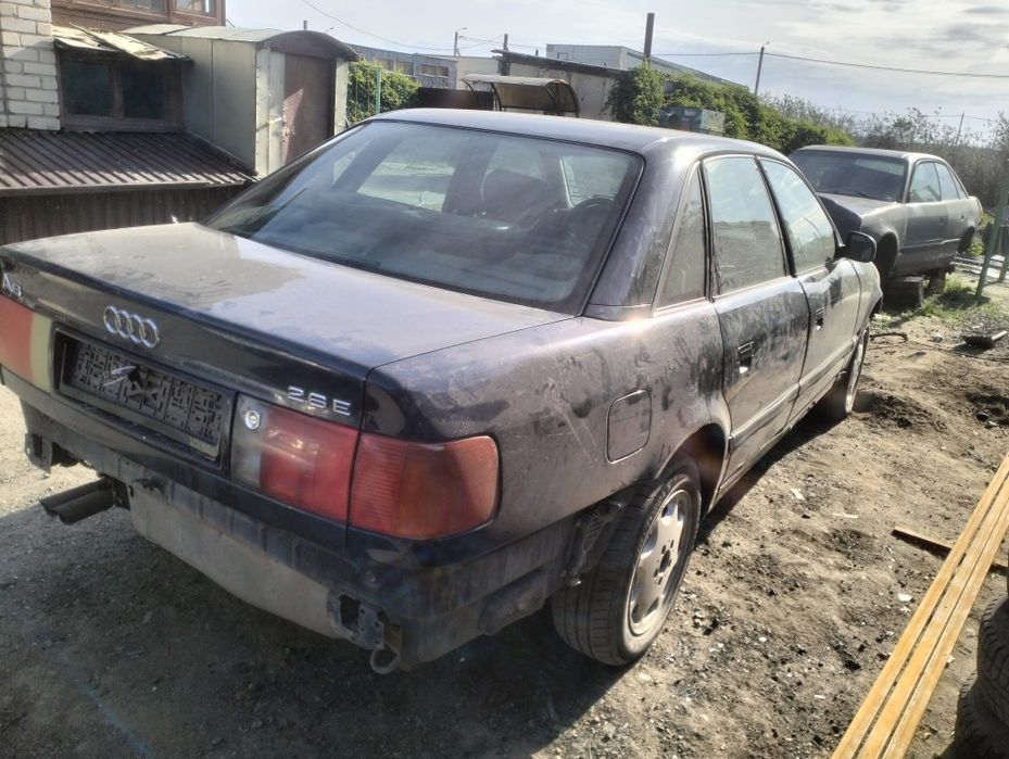 Разбор Ауди 100 с4