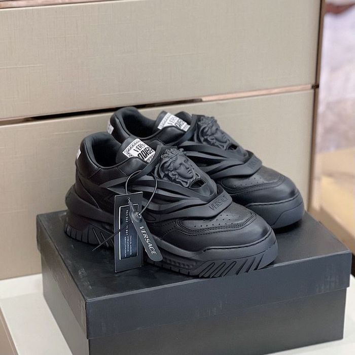 Versace odissea  de bărbat