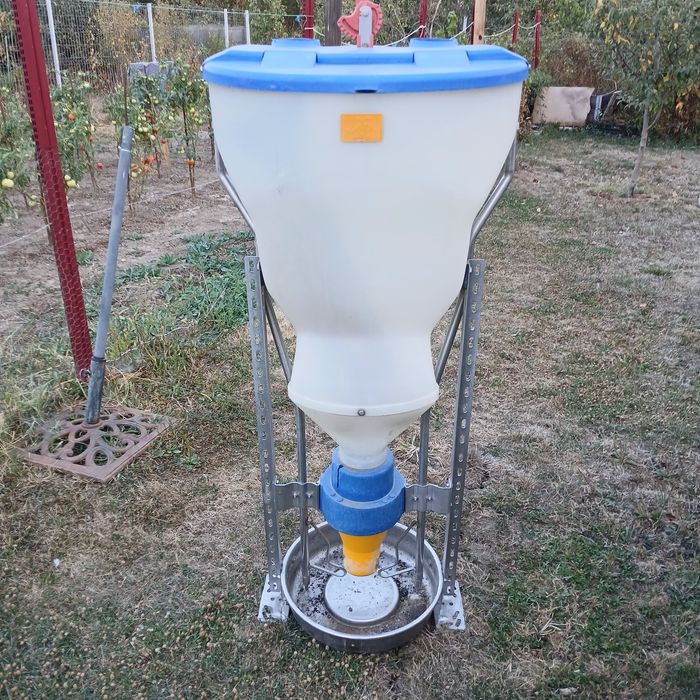 Hranitori,boxe fatare,gratare