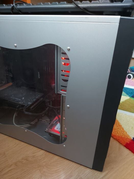 Gtx 1650 Ryzen 3 3300 16 G ddr4 HDD 500G