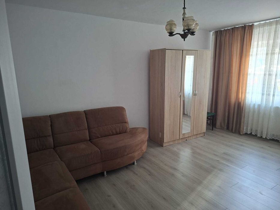 Închiriez apartament 2 camere