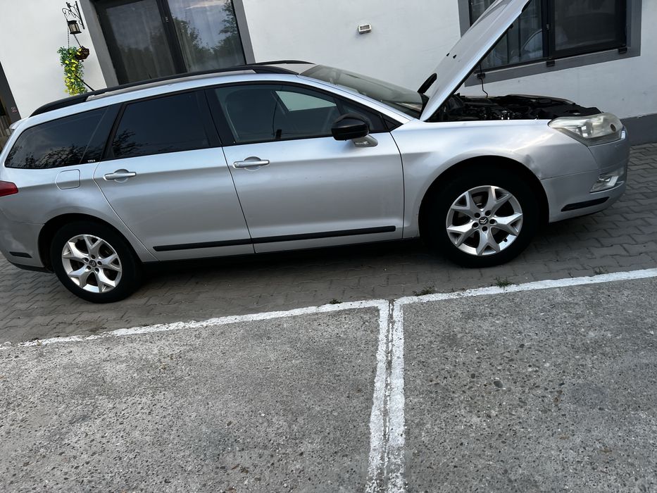 Piese Dezmembrari Citroen C5 1.6 diesel cod: 9H01 an 2010 . Se pote oferi montaj , factura si garantie! Service autorizat
