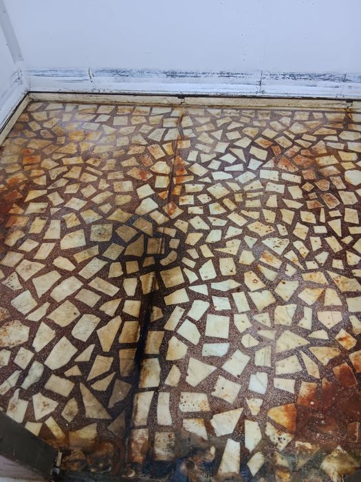 Inchiriez masina de slefuit beton, granit, marmura, mozaic