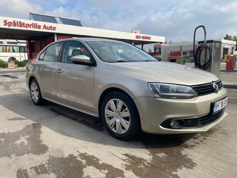 Vând autoturism Vw Jetta TDI