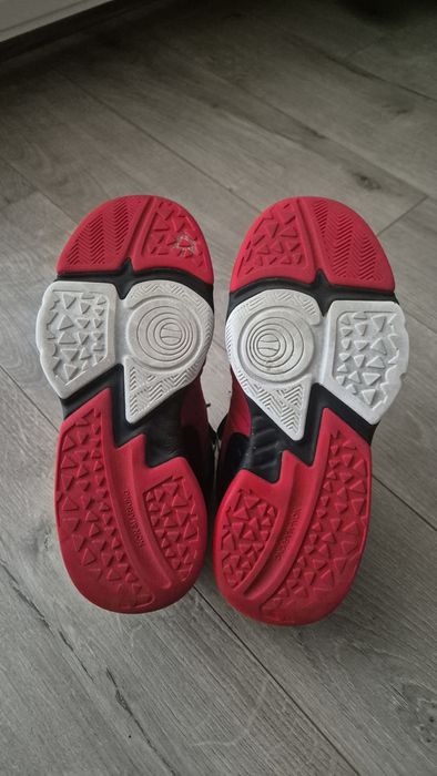 Adidasi Tarmak 36 baschet