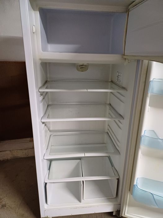 Продвм холодильник