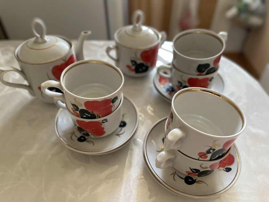 Продвм чайный сервиз.