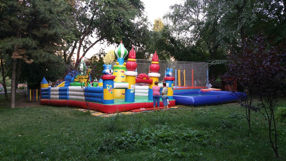 Trambulina agrement , castel gonflabil