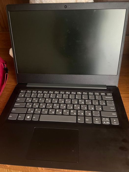 Ноутбук Lenovo чёрный