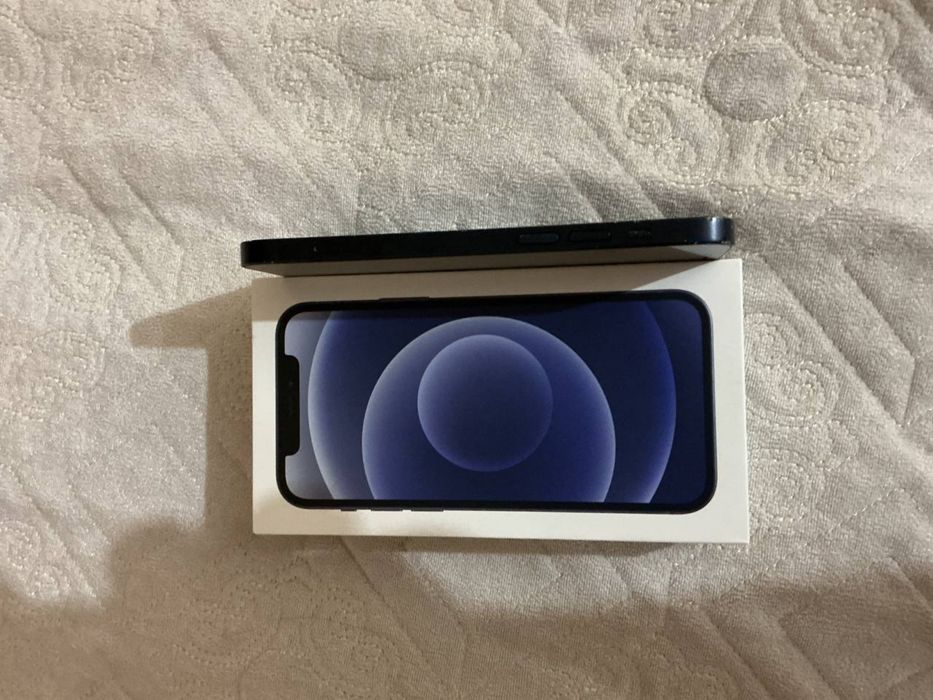 Продам iphone 12 64гб