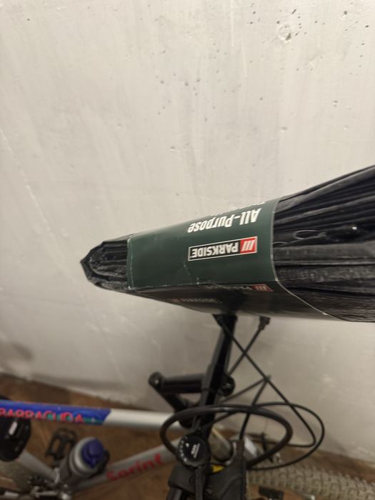 Покривало противо дъж сняг и слънце . Чисто ново неизползвано .