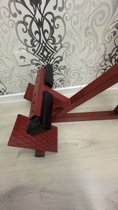 Тренажер гиперэкстензия