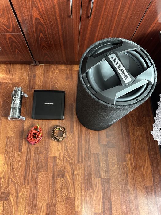 Vand statie, subwoofer, condensator ALPINE