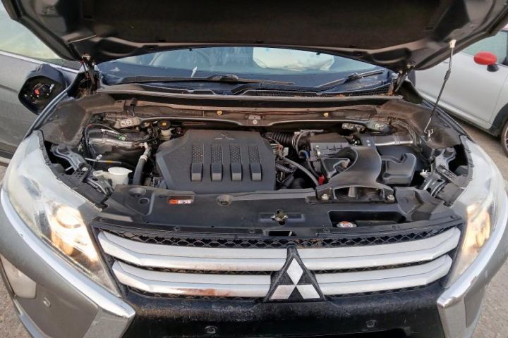 Dezmembrez Mitsubishi Eclipse Cross 1