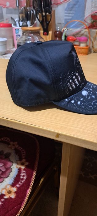 Продам мужскую бейсболку