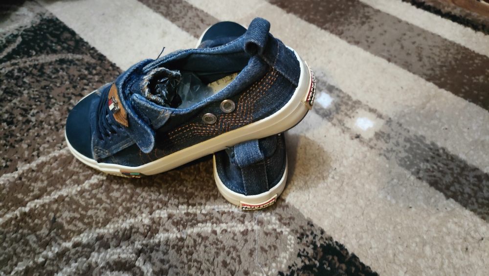 Джинсовые кросовки для мальчика, размер 33