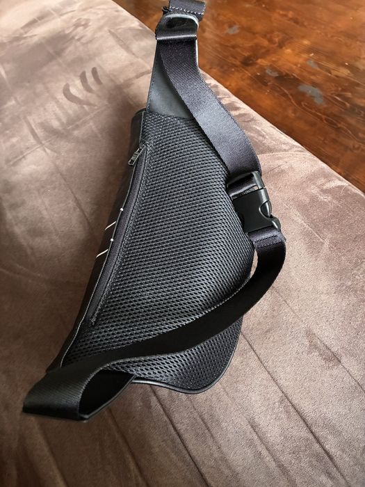 Armani Exchange Чанта за кръста