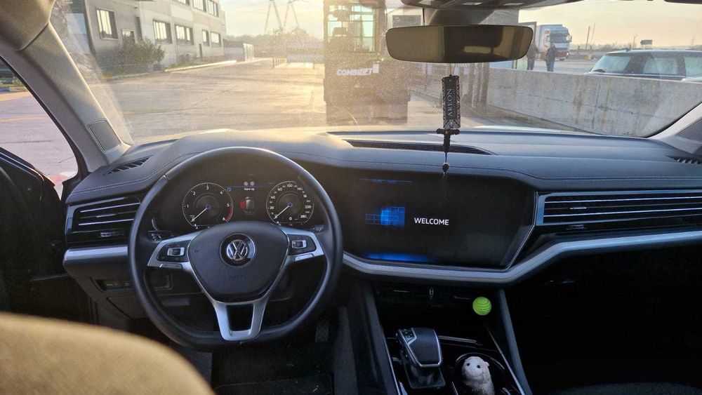 Volkswagen Touareg TDI , 231 CP, unic proprietar, 75.000 km