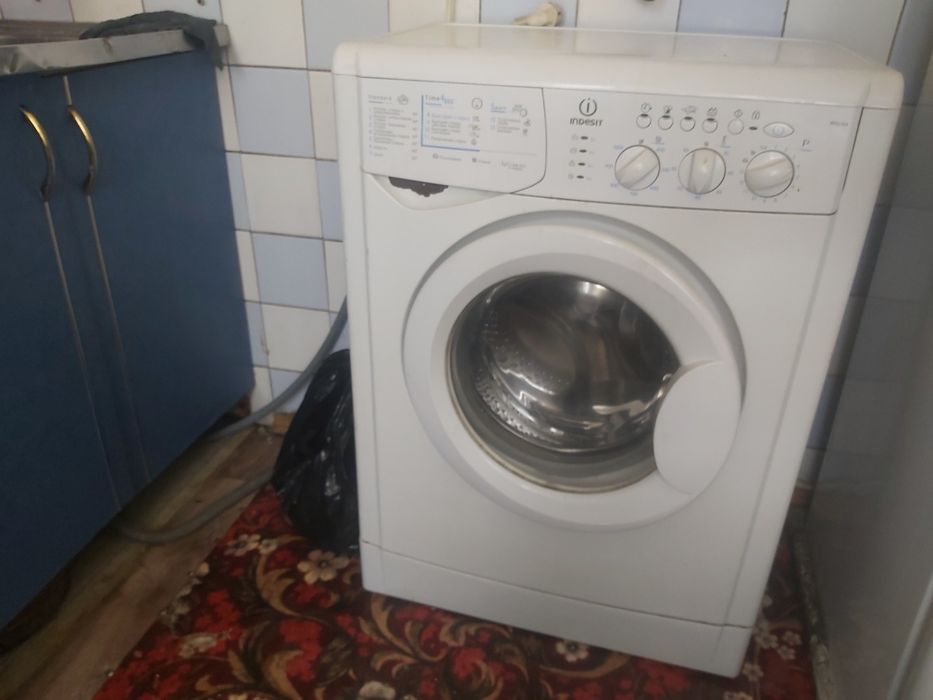 Продам стиральную машинку