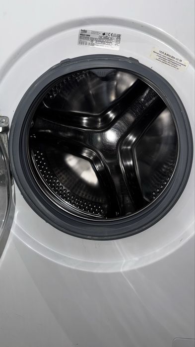 Продам стиральную машинку автомат