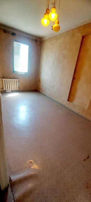 Cебзорда 3 хона катта квадратли квартира сотилади