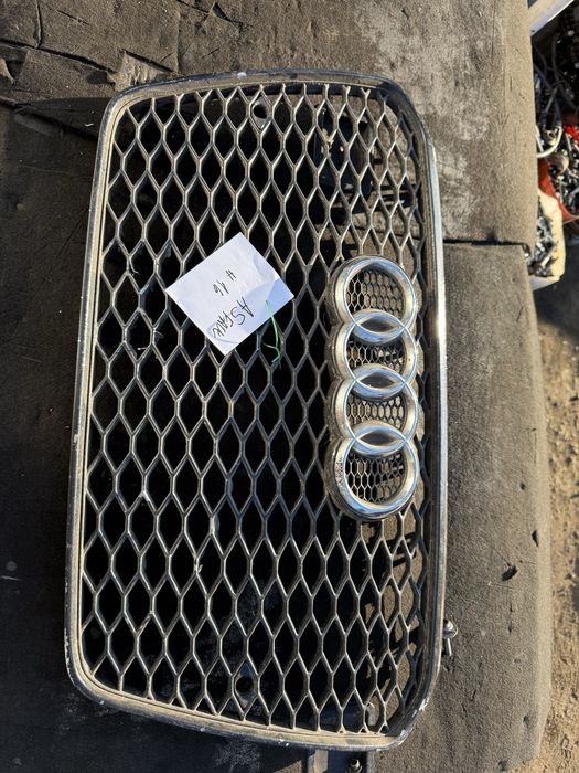 Декоративна радиаторна решетка за Audi A5 facelift пчелна пита ном16