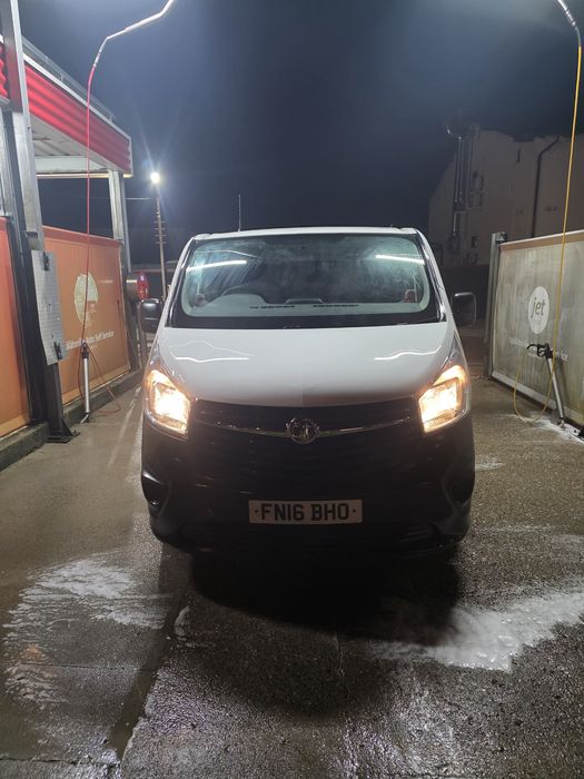 Vauxhall opel vivaro 2016