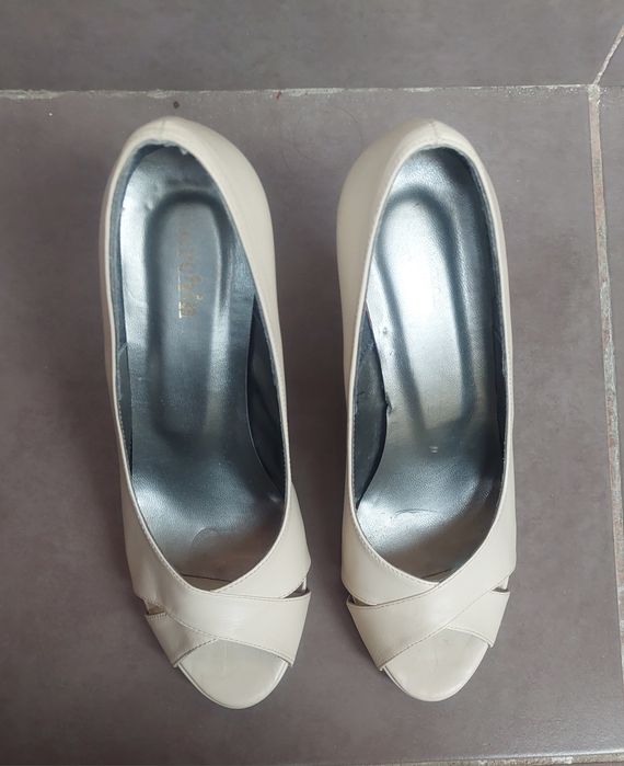 Pantofi din piele nr 37