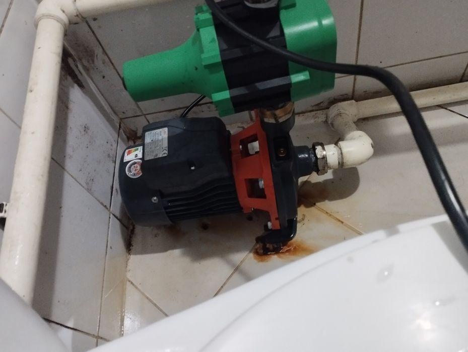 Ariston royal remont.