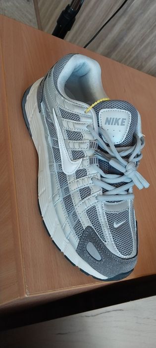 Летние кроссовки