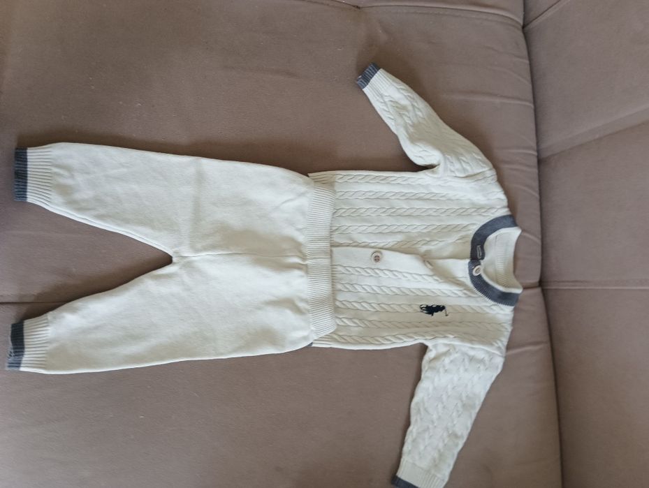 Продам вещи 6месяцев