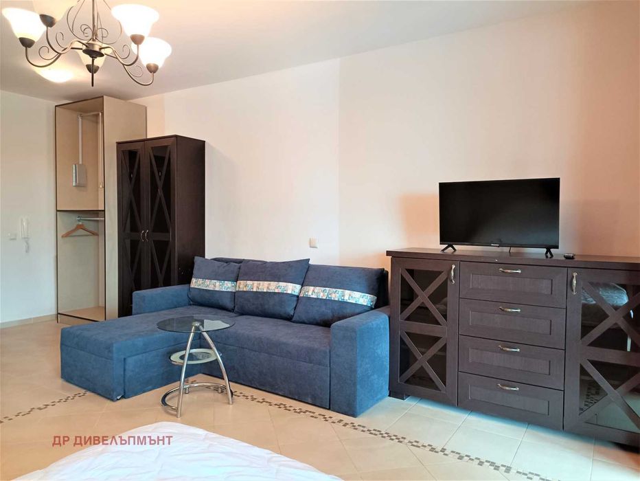 ТОП НАЕМ /  Студио с веранда на първа линия Шато дел Марина, А06