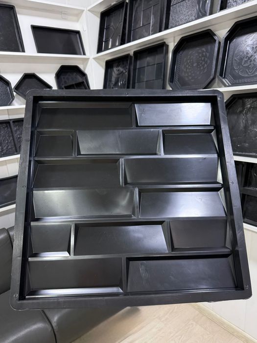 Форма термопонелей и брусчаток