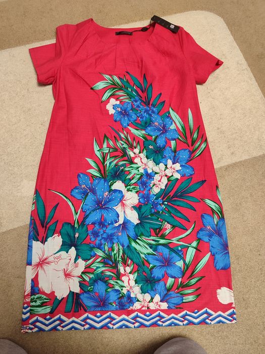 Продам платья женские