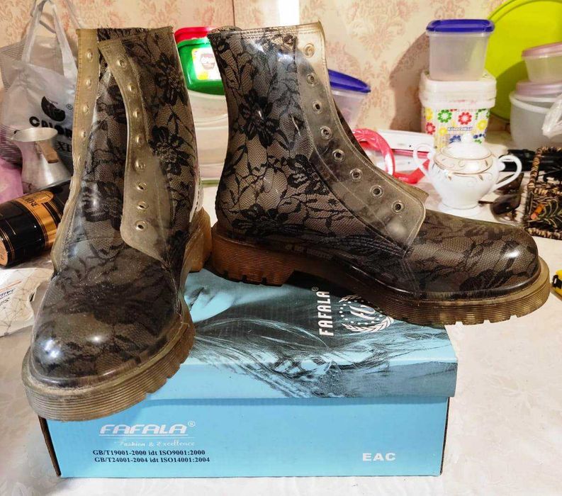 Ботинки резиновые женские, 40 размер