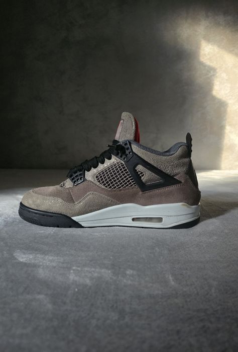 Air Jordan 4 Taupe Haze